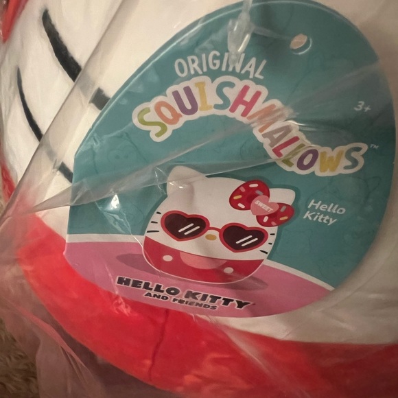 BN factory sealed Squishmallows Sanrio 14 in Hello Kitty Red with Heart Glasses - Picture 5 of 8
